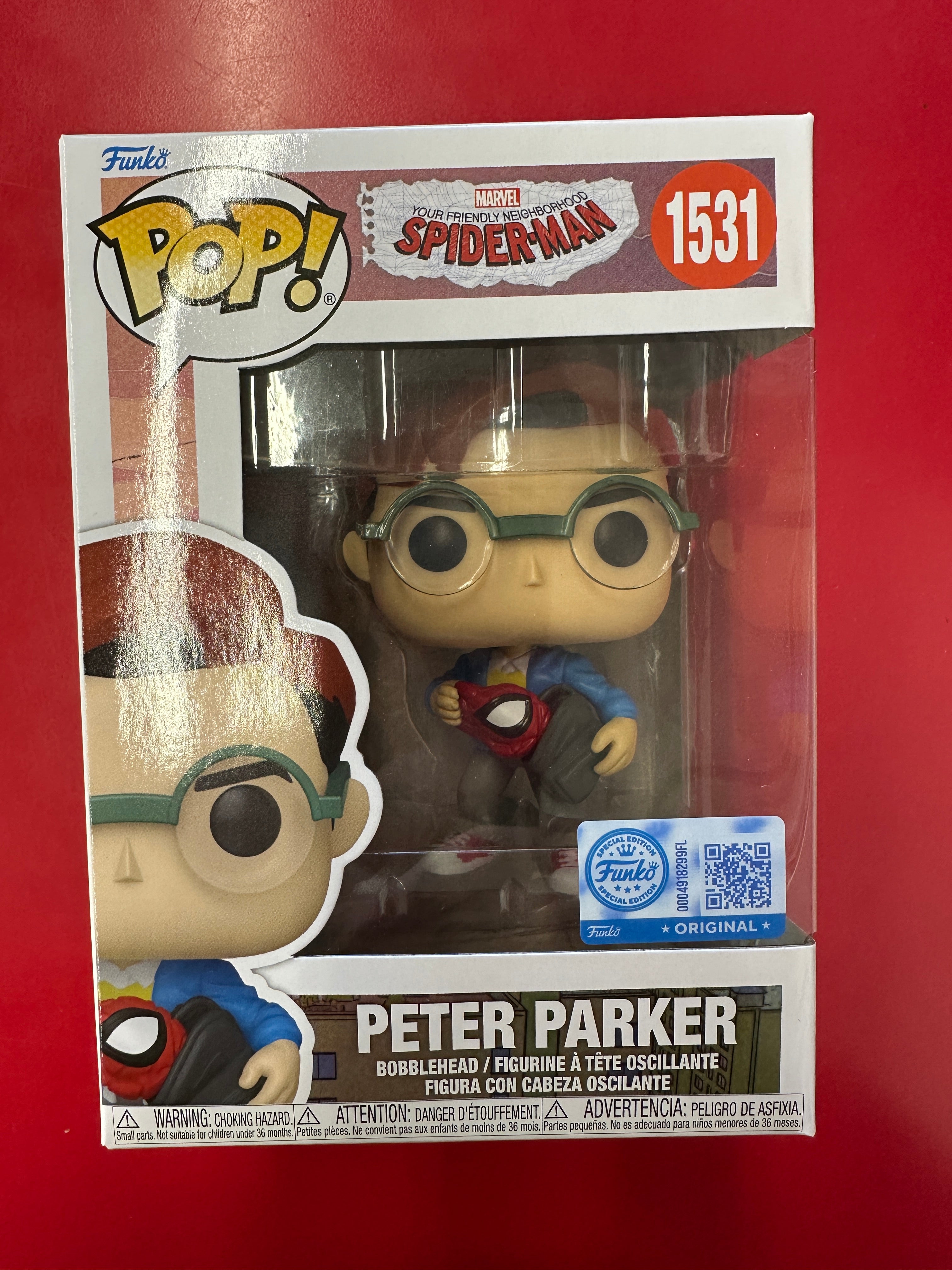 Pop! Peter Parker (Holding Backpack) FNSM